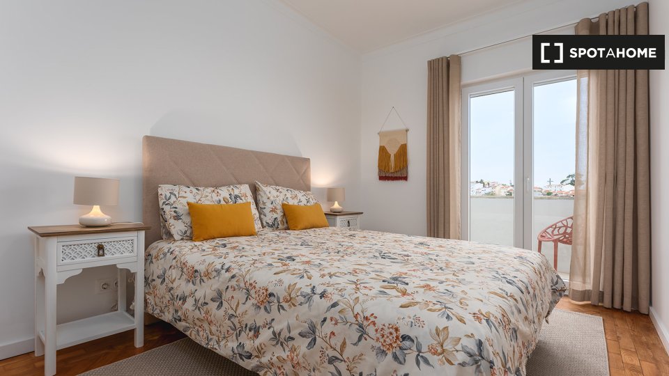 Apartment Lisbon, 2 beds, 75m² — photo 4