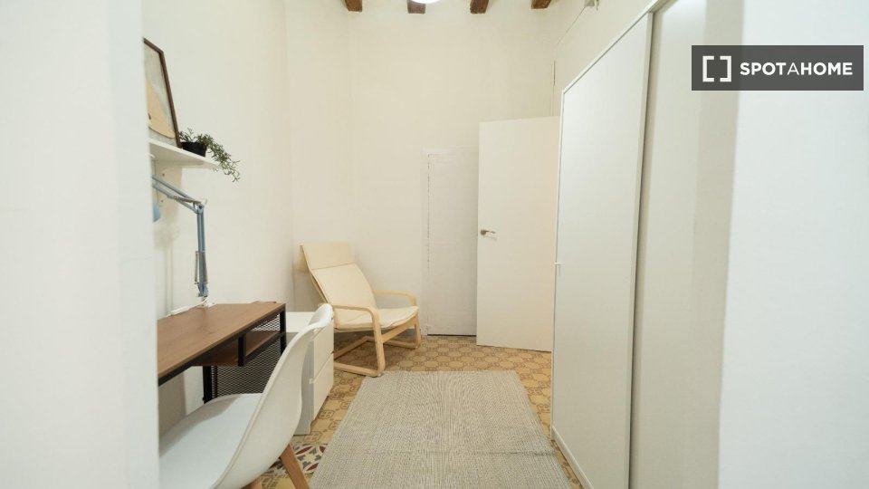 Habitación doble Barcelona, 5 habitaciones — foto 2