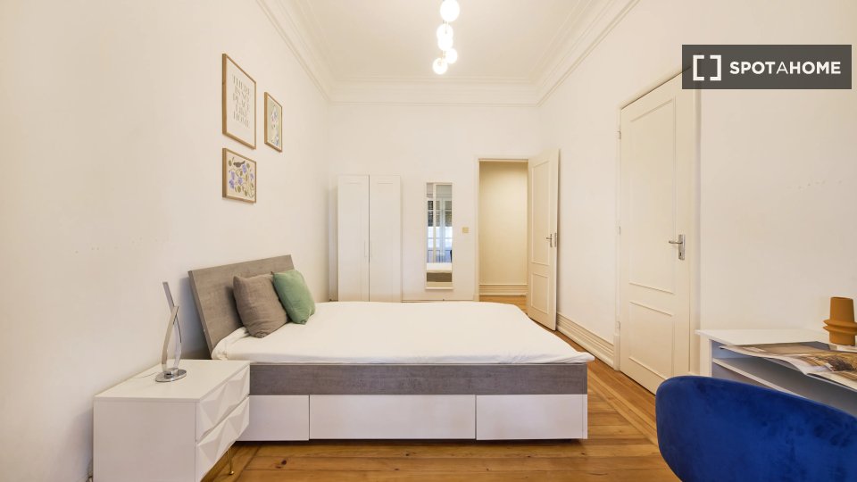 Double room Lisbon, 9 beds — photo 2