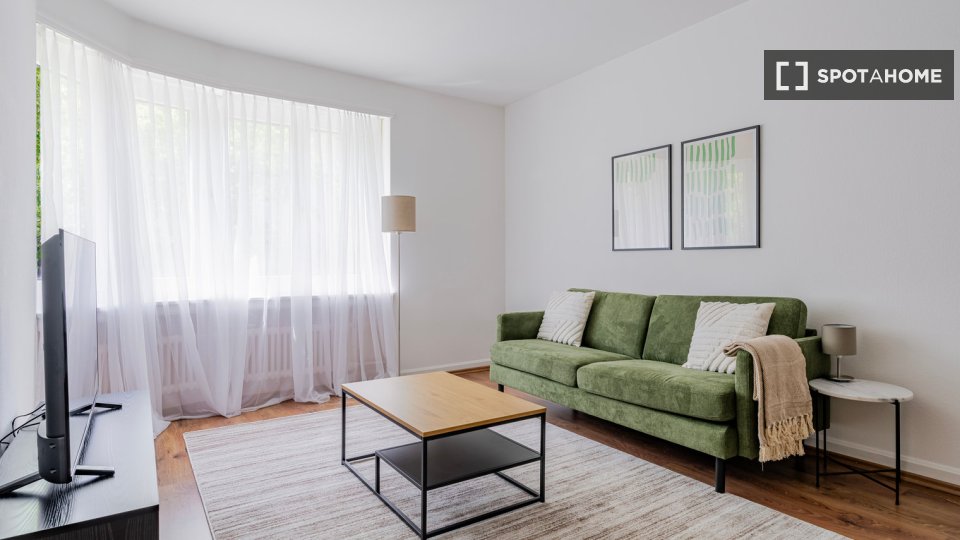 Apartment Zurich, 2 beds, 73m² — photo 2