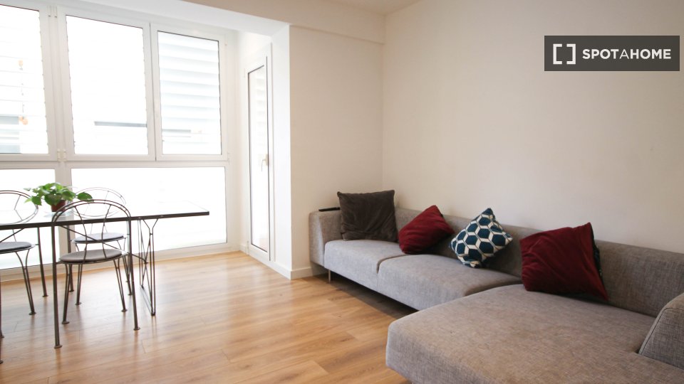 Double room Barcelona, 3 beds — photo 8