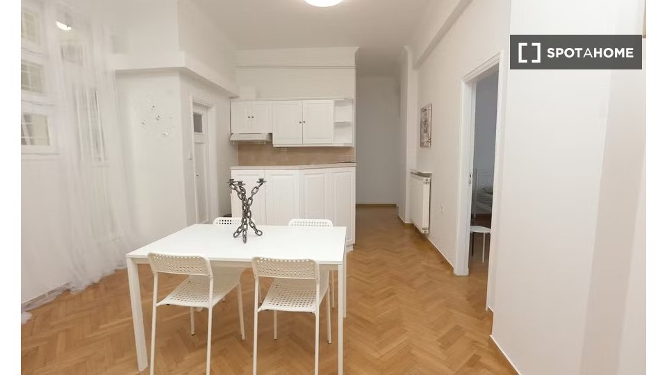Double room Athens, 4 beds — photo 13