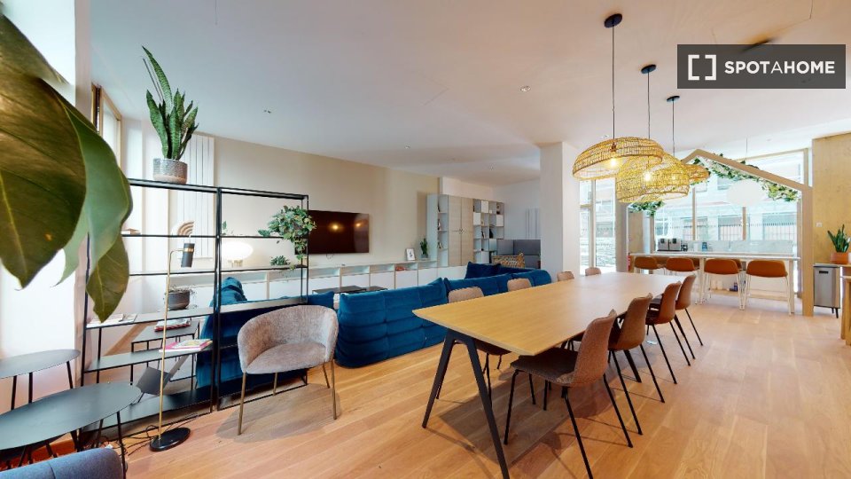 Apartment Paris, 17 beds — photo 10