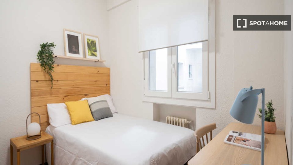 Double room Madrid, 6 beds — photo 23