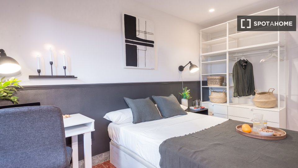 Double room Barcelona, 16 beds, 380m² — photo 13
