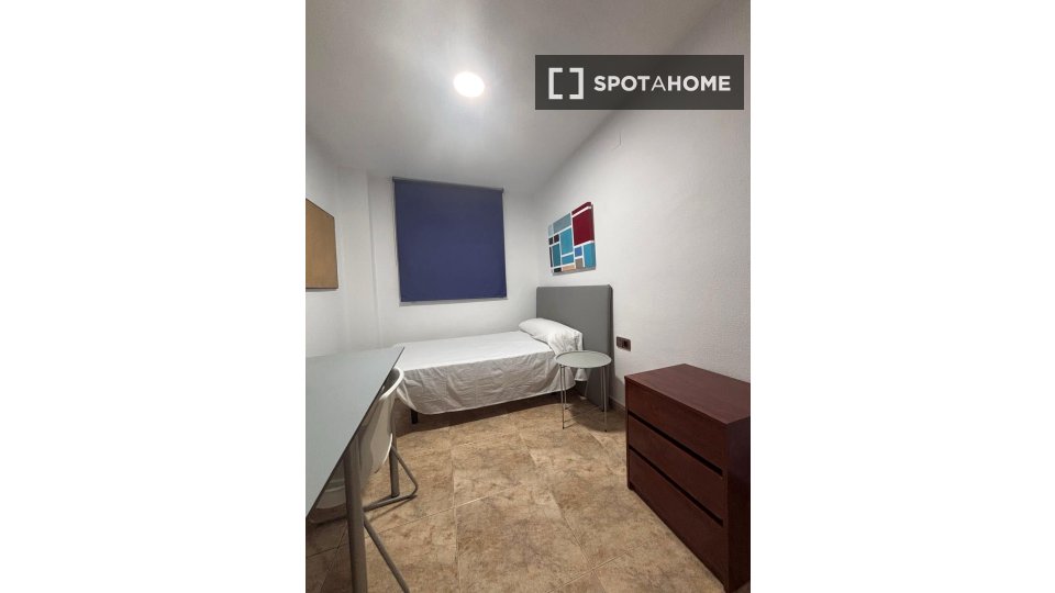 Apartment Valencia, 2 beds, 70m² — photo 9