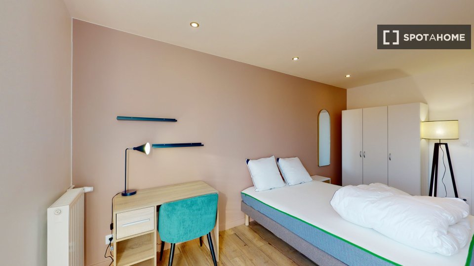 Double room Lille, 12 beds — photo 4