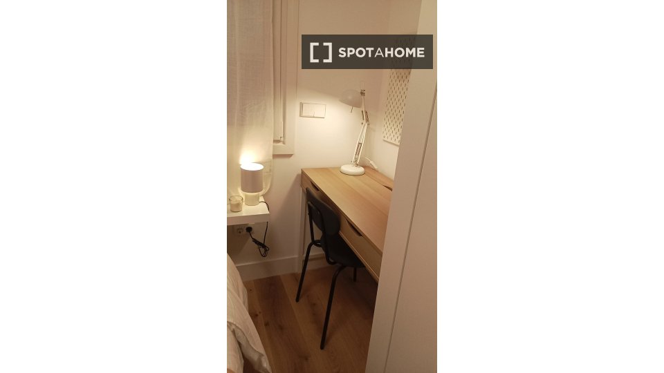 Double room Madrid, 7 beds — photo 8