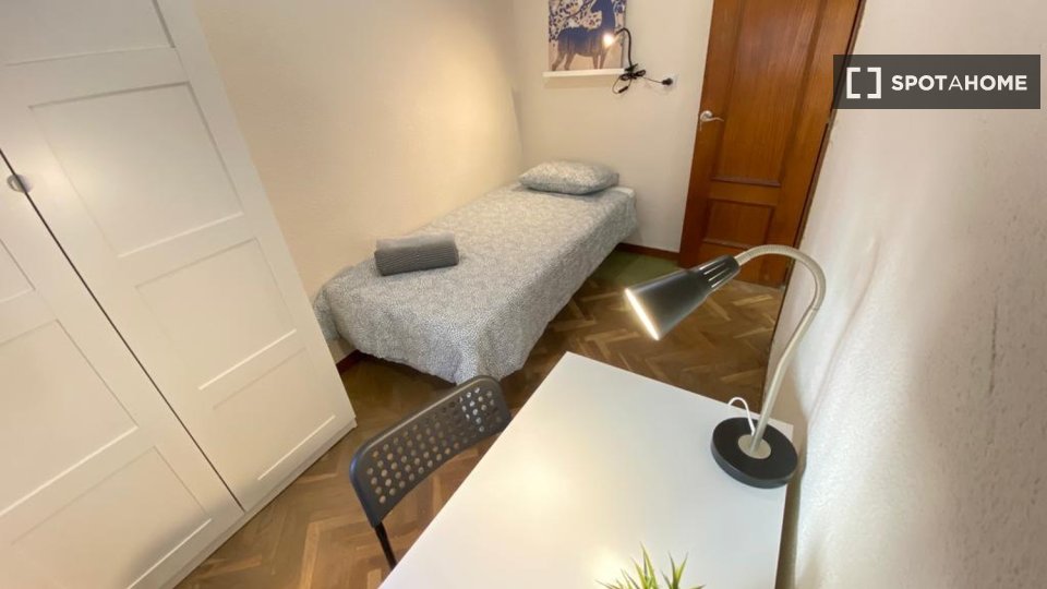 Camera doppia Madrid, 4 camere — foto 9