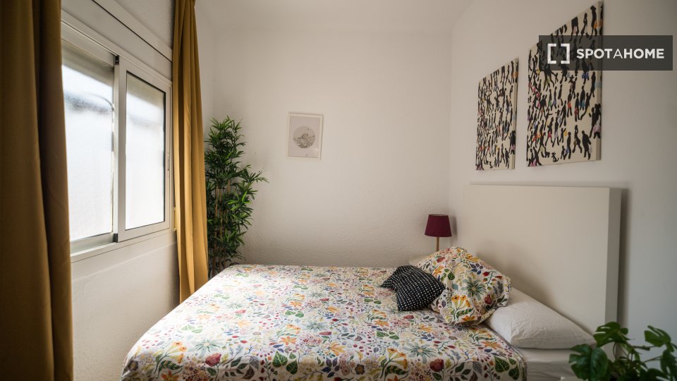 Double room Barcelona, 8 beds — photo 9