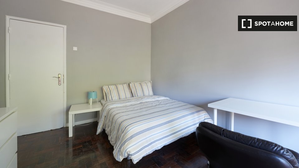 Double room Lisbon, 11 beds — photo 2