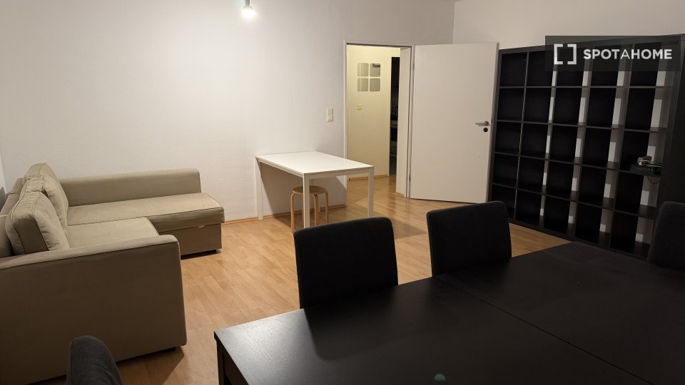 Apartment Berlin, 2 beds, 65m² — photo 1