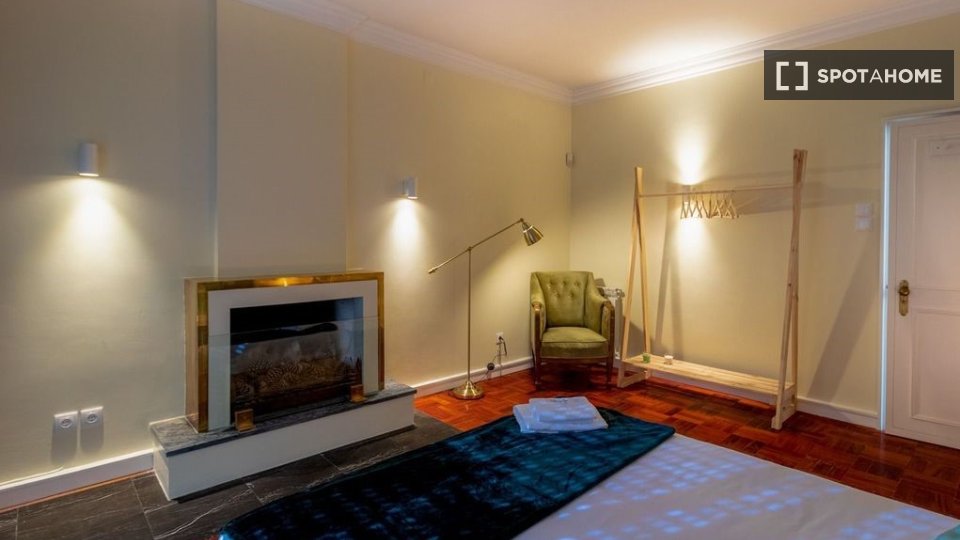 Double room Porto, 10 beds, 500m² — photo 14