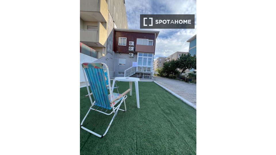 Double room Porto, 5 beds, 400m² — photo 14