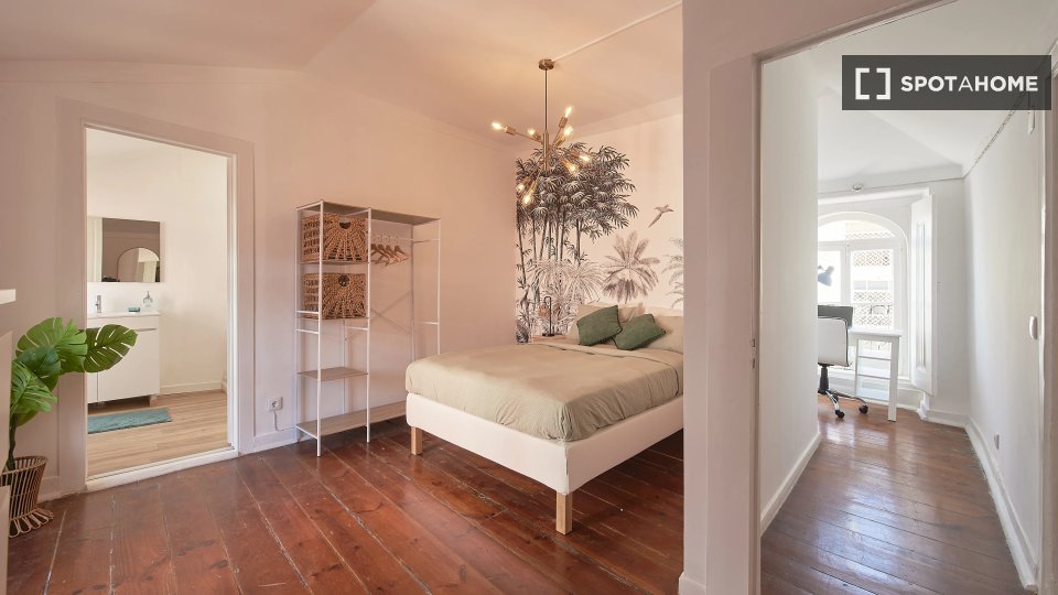 Double room Lisbon, 13 beds — photo 1
