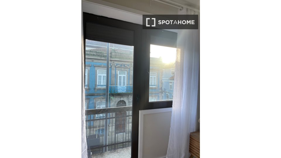 Double room Porto, 5 beds, 180m² — photo 3