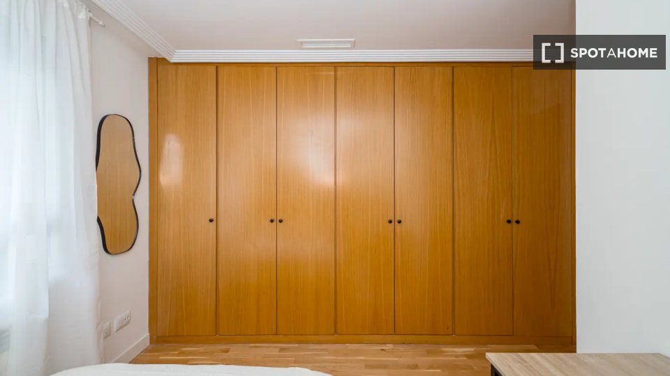 Double room Madrid, 4 beds — photo 14