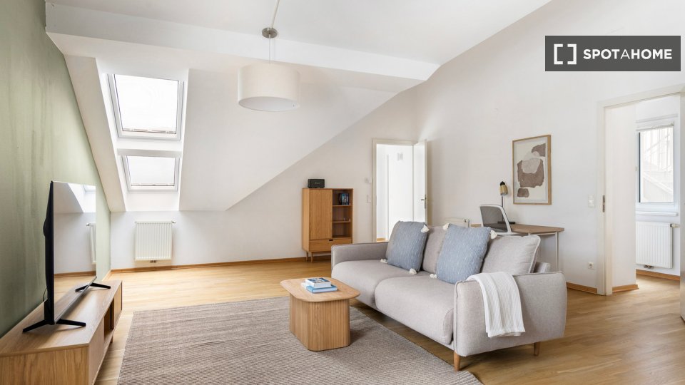 Apartment Vienna, 1 bed, 92m² — photo 1