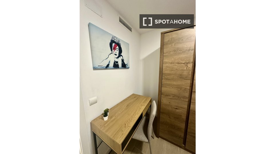 Double room Barcelona, 4 beds, 70m² — photo 24