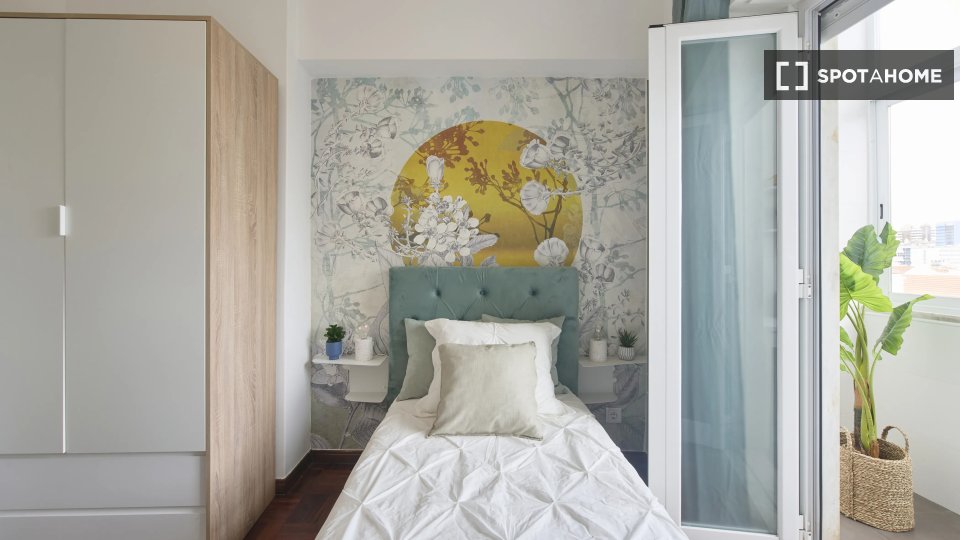 Double room Lisbon, 7 beds — photo 12