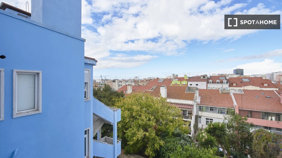 Double room Lisbon, 4 beds — photo 4