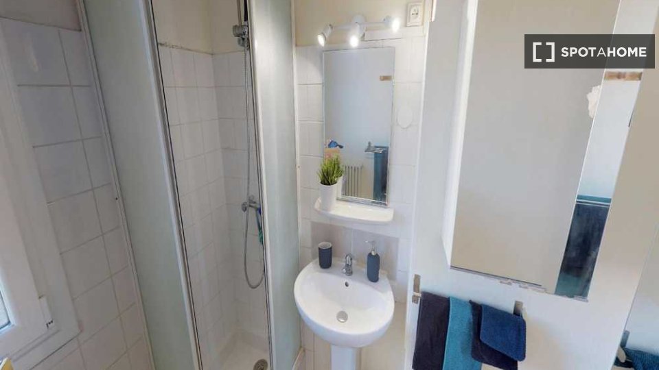 Double room Montpellier, 4 beds, 60m² — photo 15