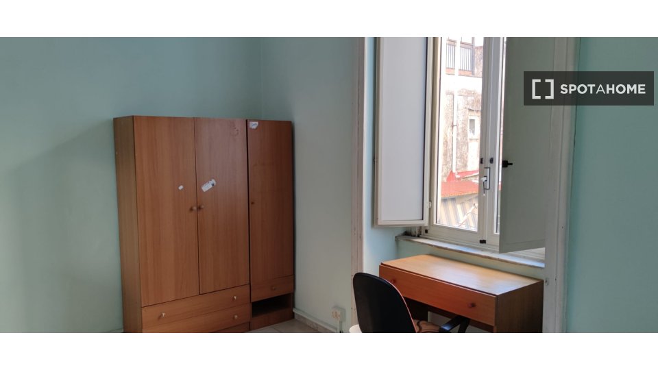 Double room Naples, 5 beds, 120m² — photo 2