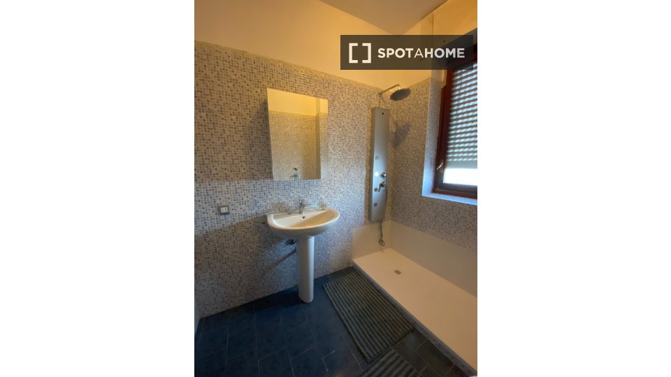 Double room Milan, 2 beds, 100m² — photo 5