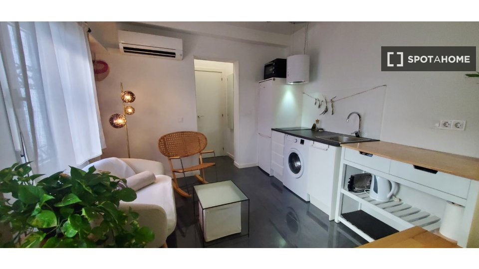 Apartment Madrid, 2 beds, 30m² — photo 8