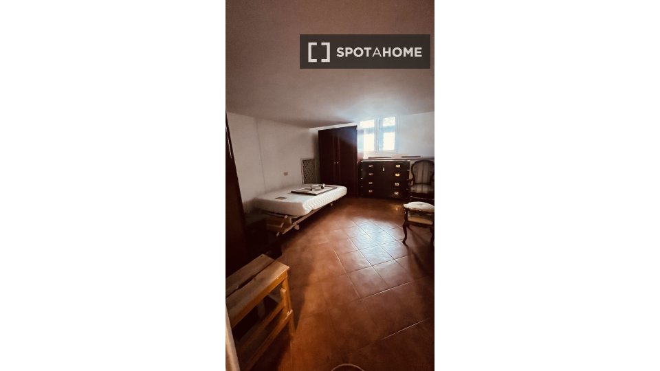 Double room Rome, 5 beds — photo 4