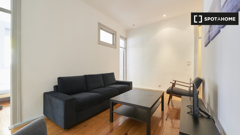 Double room Lisbon, 4 beds — photo 7