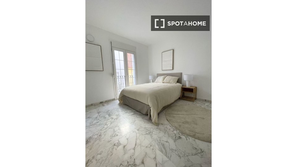 Double room Malaga, 9 beds, 370m² — photo 6
