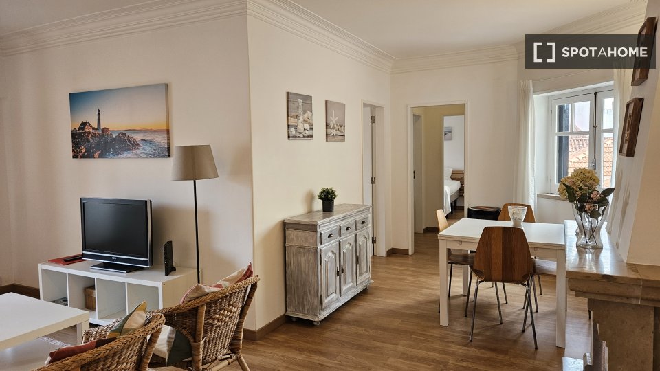 Apartment Lisbon, 2 beds — photo 9