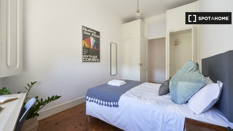 Double room Lisbon, 6 beds — photo 5