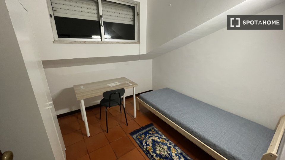 Double room Coimbra, 9 beds — photo 15