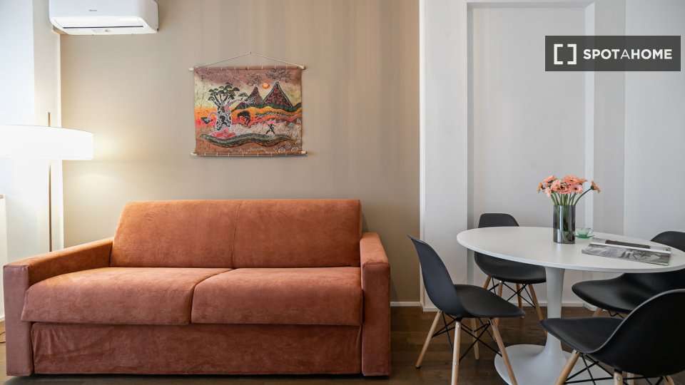 Apartment Milan, 2 beds, 117m² — photo 1