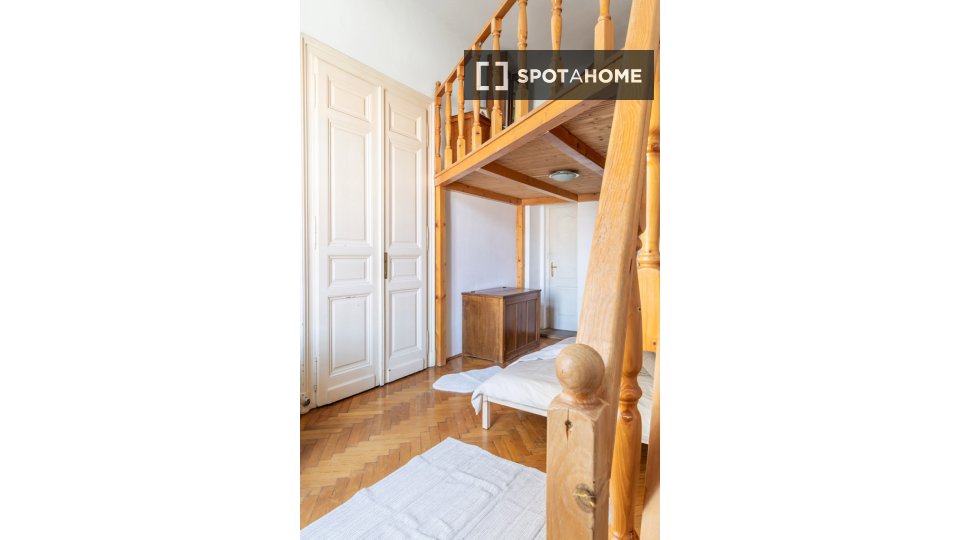 Double room Budapest, 4 beds, 105m² — photo 14