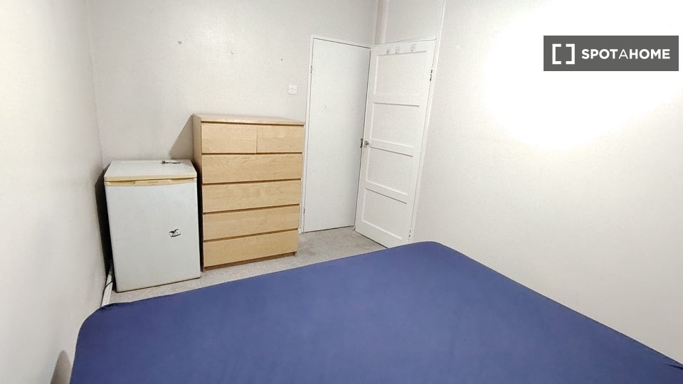 Double room London, 5 beds — photo 4