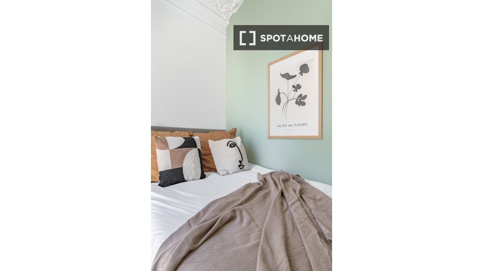 Double room Madrid, 10 beds, 173m² — photo 44