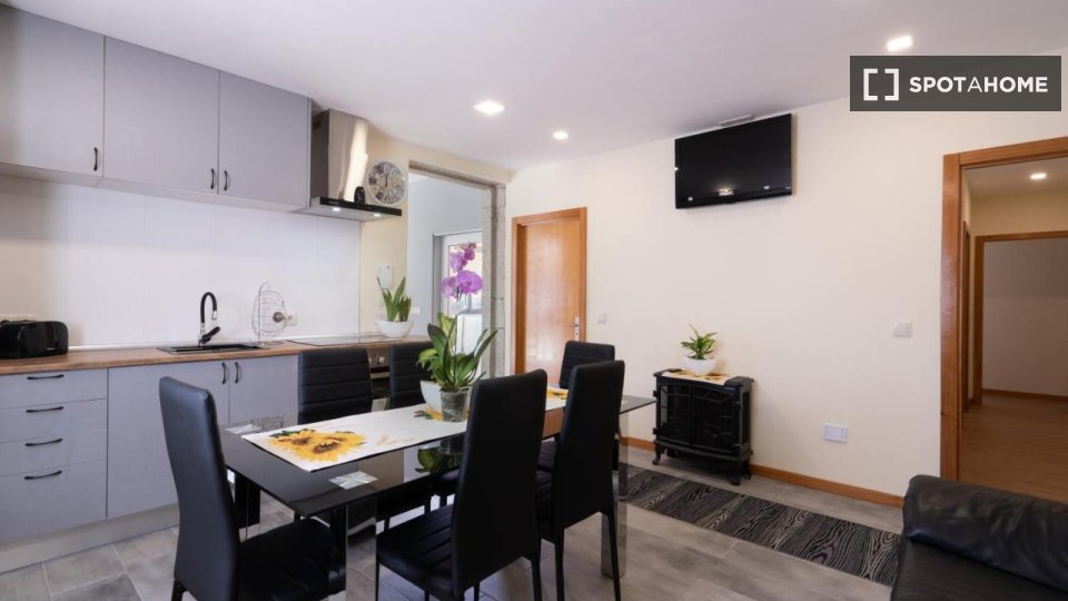 Apartment Porto, 3 beds, 130m² — photo 19