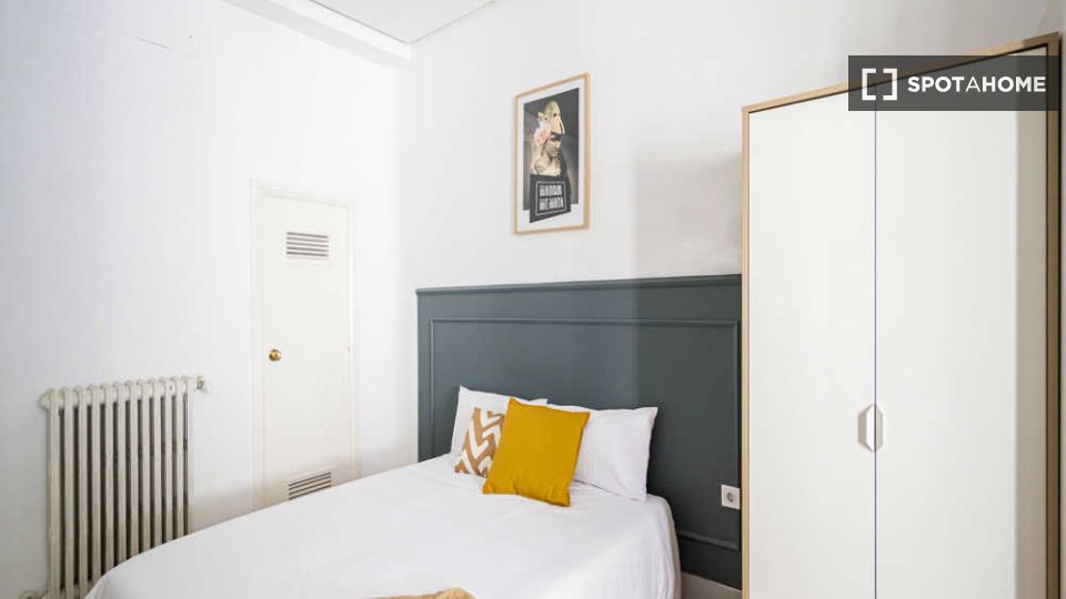 Double room Madrid, 67 beds — photo 52
