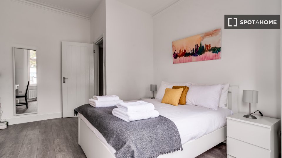 Apartment London, 2 beds — photo 19