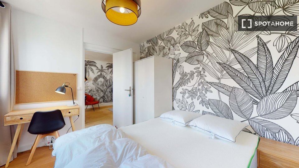 Double room Paris, 8 beds — photo 1