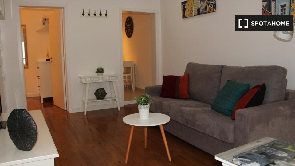 Apartment Lisbon, 1 bed — photo 8