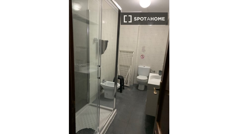 Piso de 3 habitaciones en alquiler en Santander