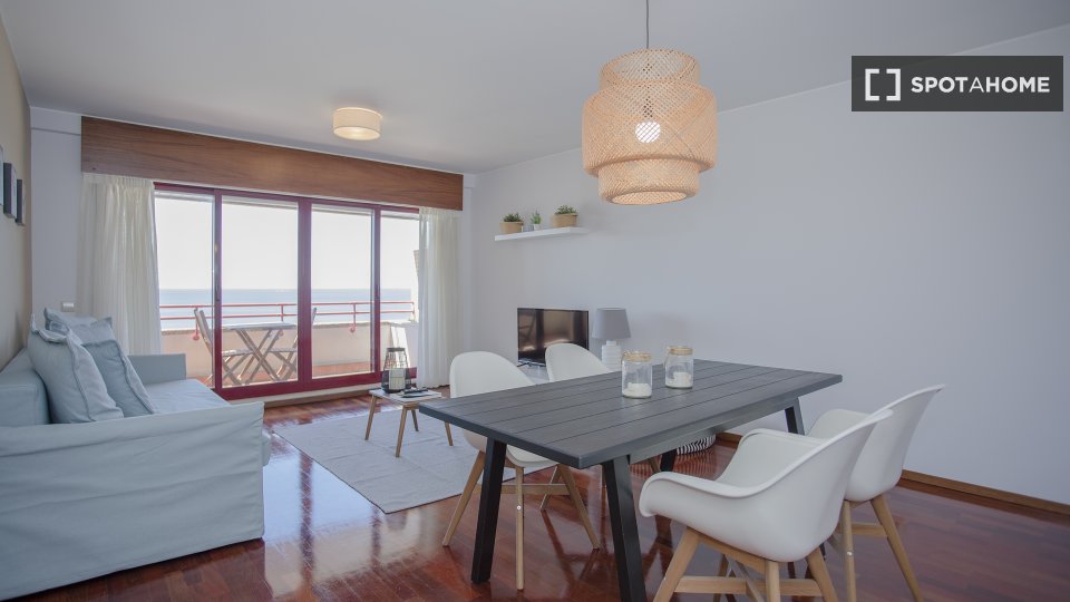 Apartment Porto, 1 bed, 55m² — photo 17