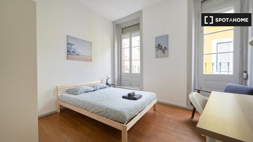 Double room Lisbon, 4 beds — photo 5