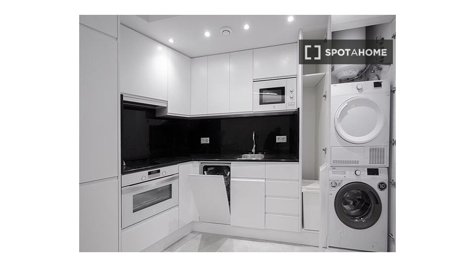 Apartment mono Barcelona, 40m² — photo 4