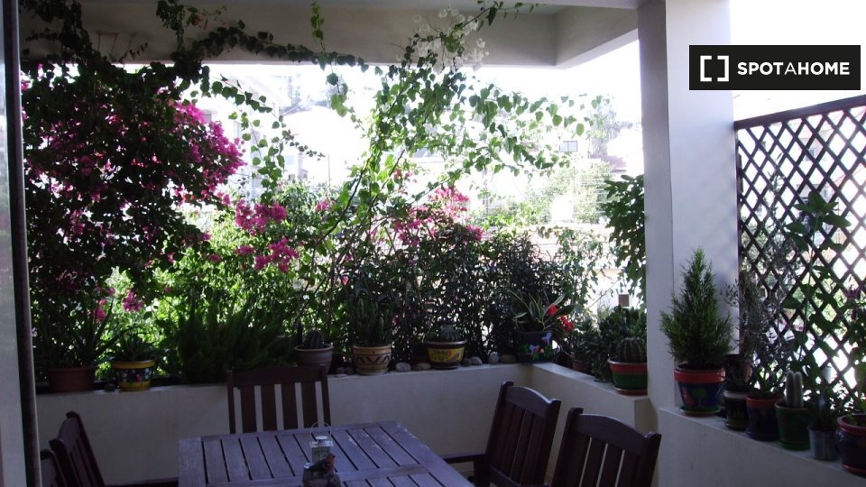 Double room Nicosia, 3 beds — photo 3