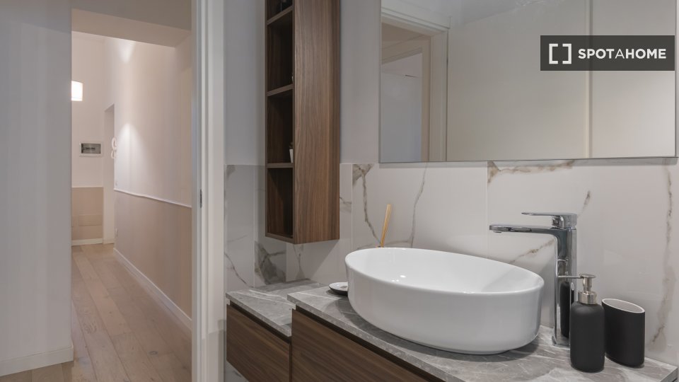 Apartment Milan, 2 beds — photo 14